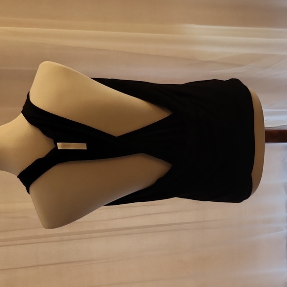 Fabletics workout tank - Picture 2 of 4